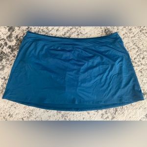 Lands’ End Women’s Chlorine Resistant Swim-skirt